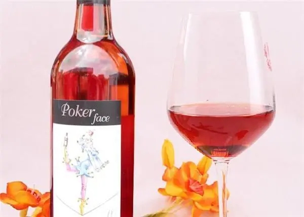 玫瑰花葡萄酒展示